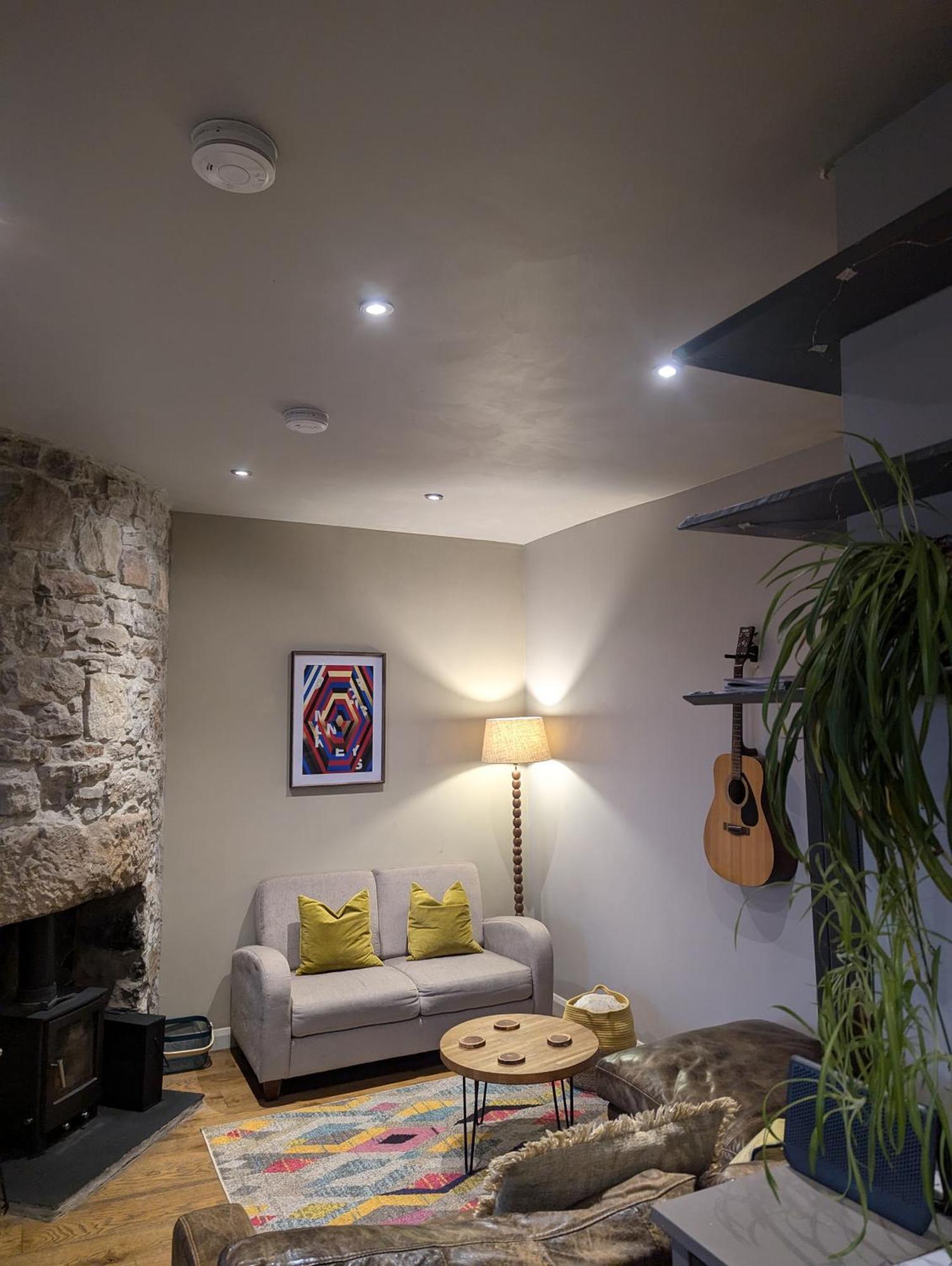 Appartement Unique Highland à Inverness Extérieur photo